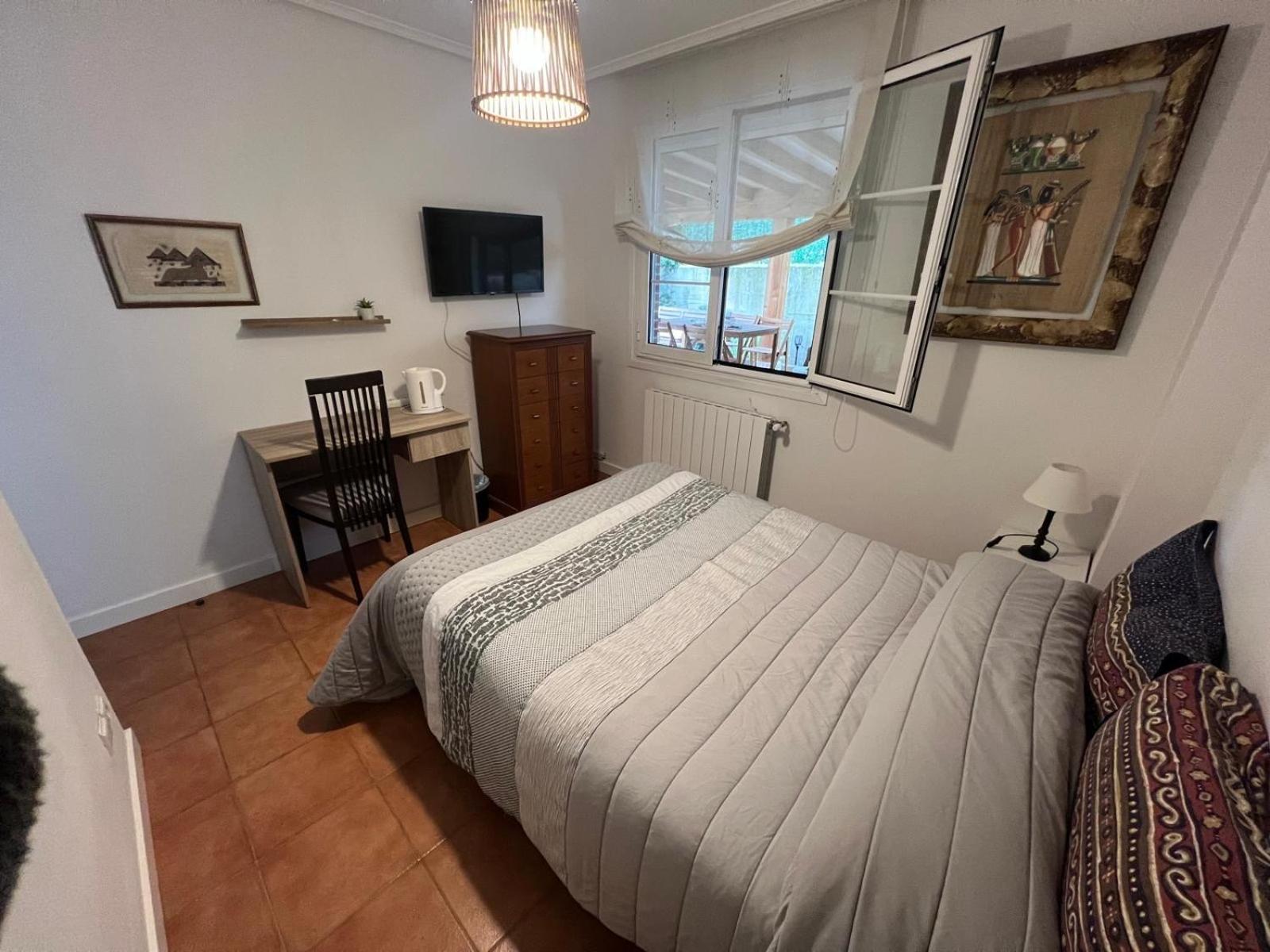 Habitacion Con Bano Privado Boó de Piélagos Exterior foto