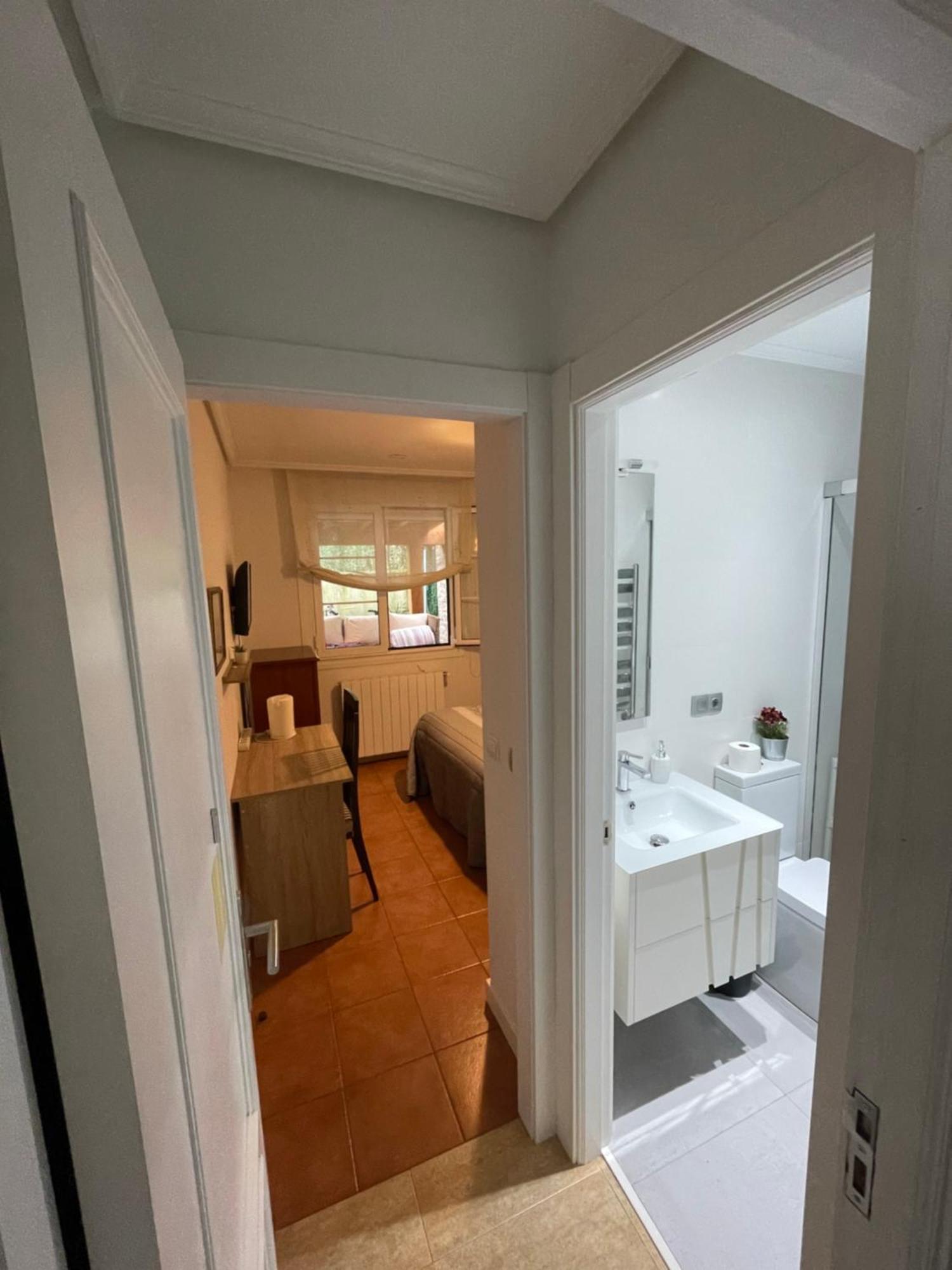 Habitacion Con Bano Privado Boó de Piélagos Exterior foto