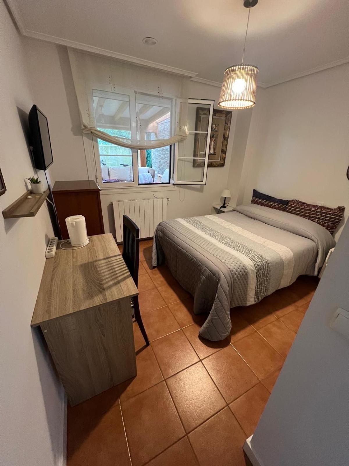 Habitacion Con Bano Privado Boó de Piélagos Exterior foto